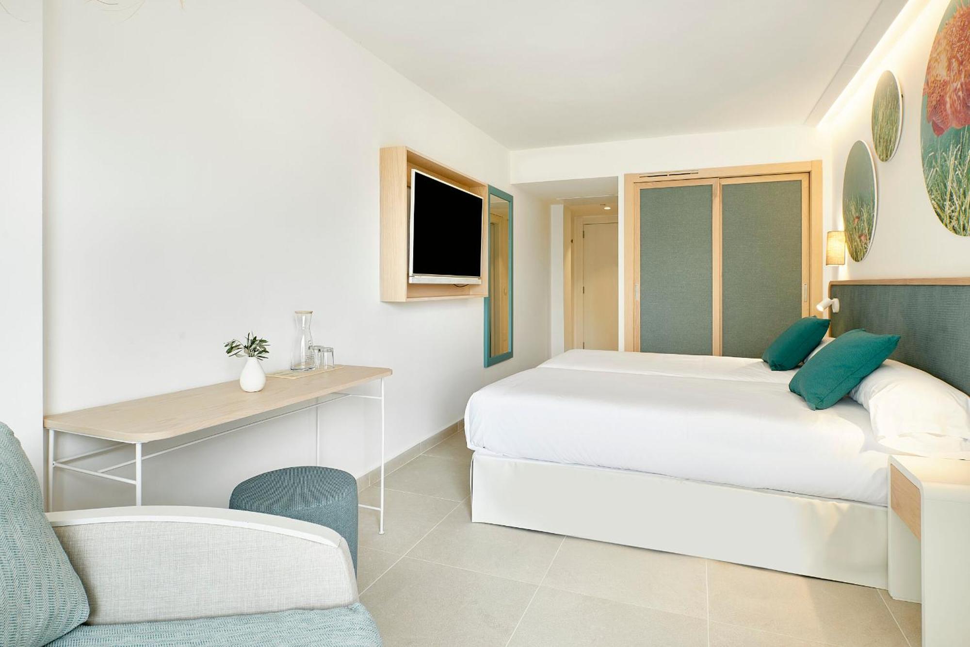 Iberostar Selection Albufera Park Hotell 4*